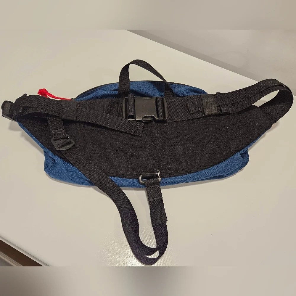 Navy and Blue Men's Travel Belt Bag